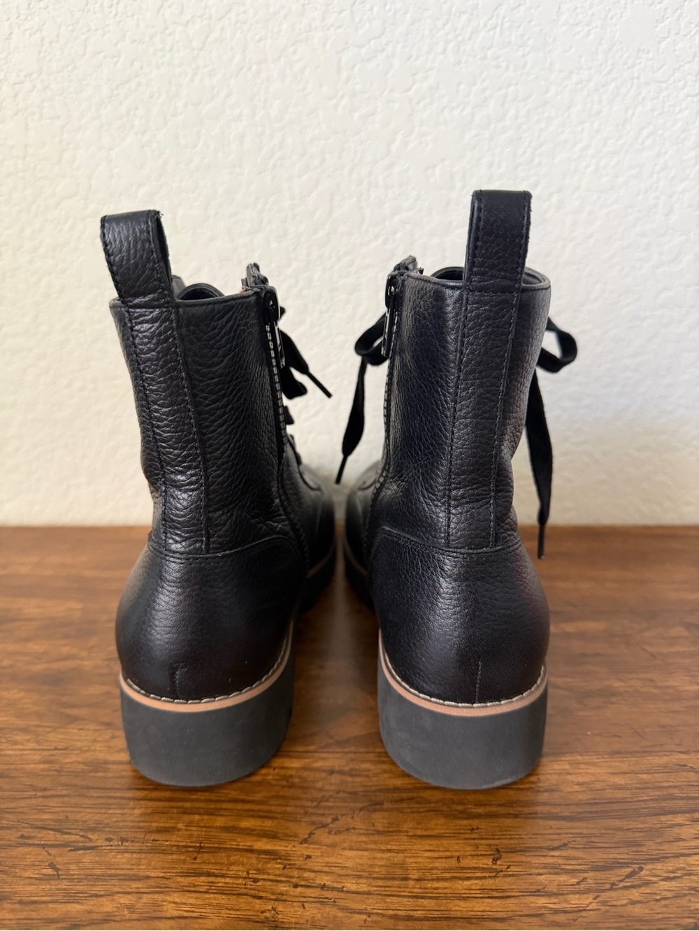 Vionic Lani Combat Boots Women Size 7 - Picture 5 of 9